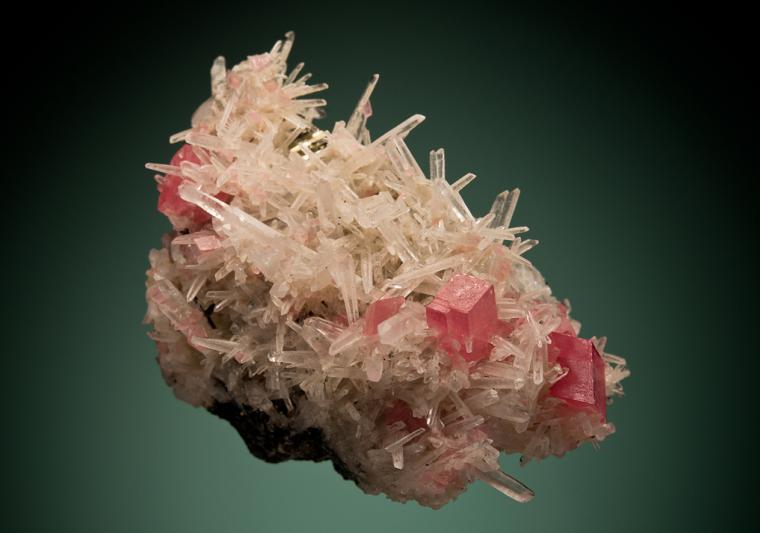 RHODOCHROSITE on QUARTZ